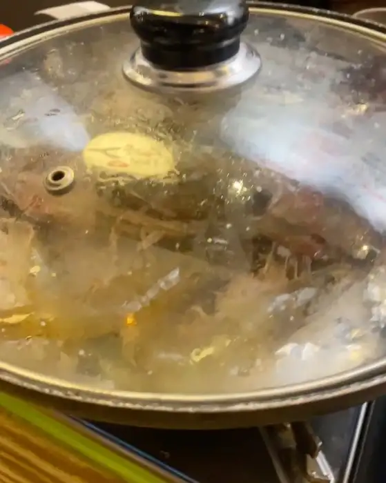 익어가는 해물탕