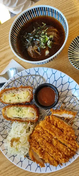 치즈 돈까스 단면