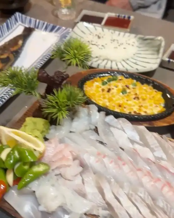 먹음직스러운 물회
