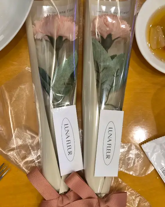 예쁘게 포장된 꽃