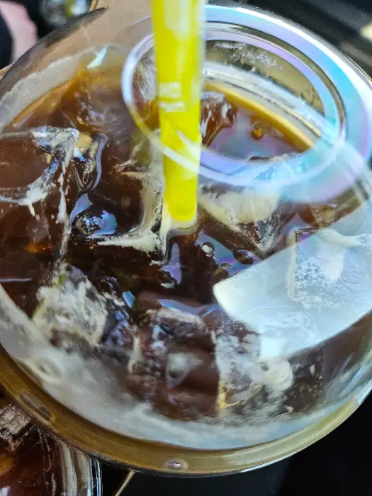 아이스 아메리카노 근접샷