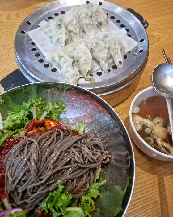 청실홍실 통만두