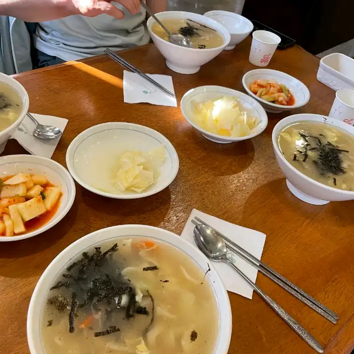 청실홍실 모밀면발 클로즈업