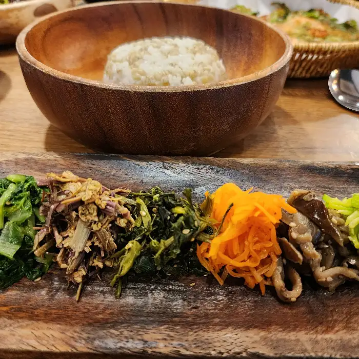 보리밥 정식 나물