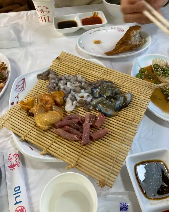 다양한 해산물 모둠