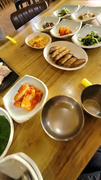 상차림 일부 모습