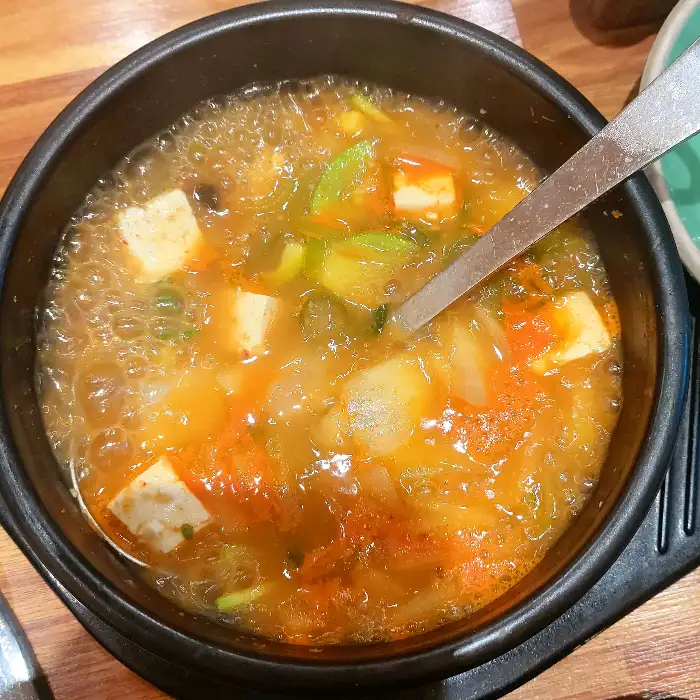 보글보글 끓는 된장찌개