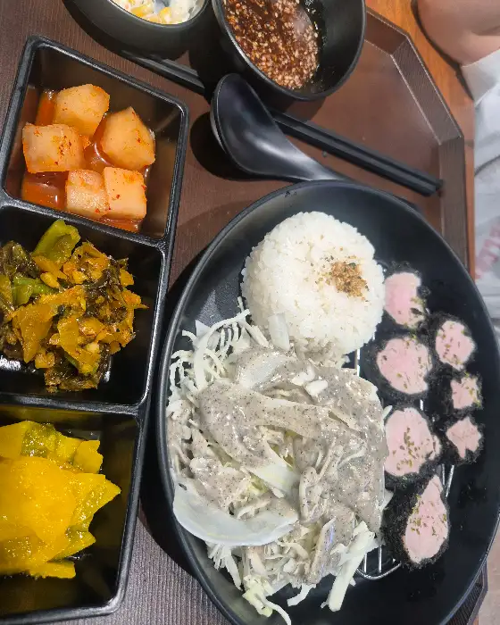 흑돼지 안심카츠 근접샷