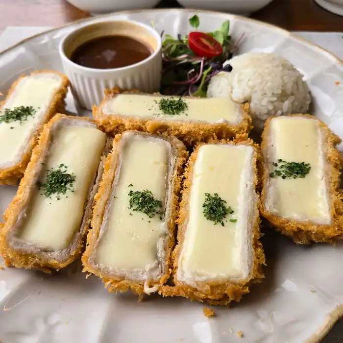 화순 오코25 치즈돈까스 상세컷