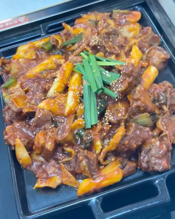 맛있게 볶아진 볶음밥