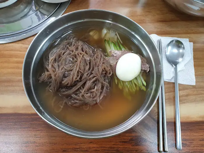 평양냉면 한 그릇
