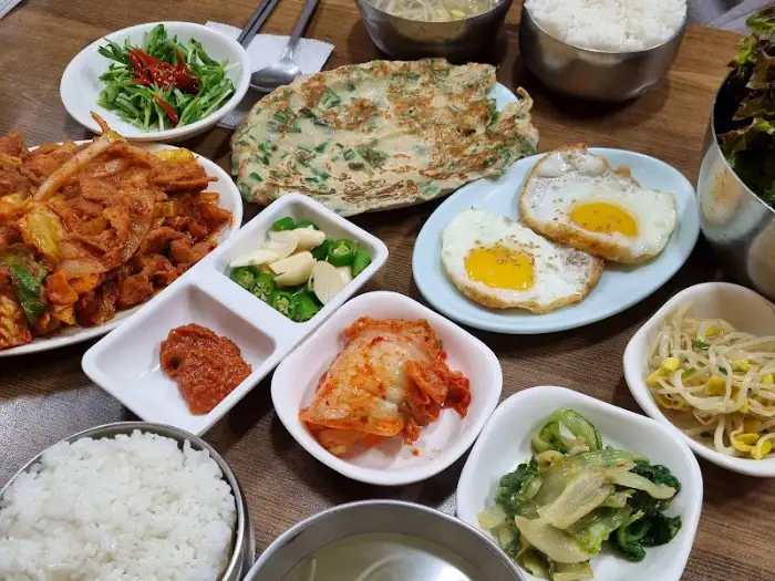 식사 한상차림 사진