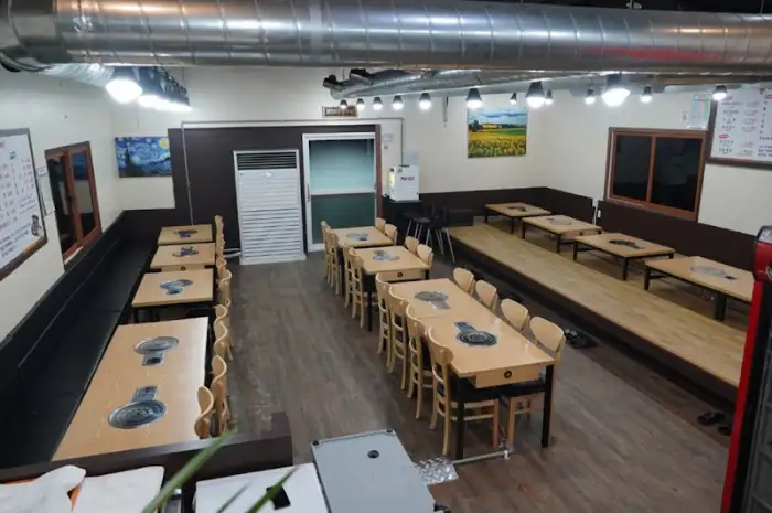 지리산 꺼먹돼지 내부