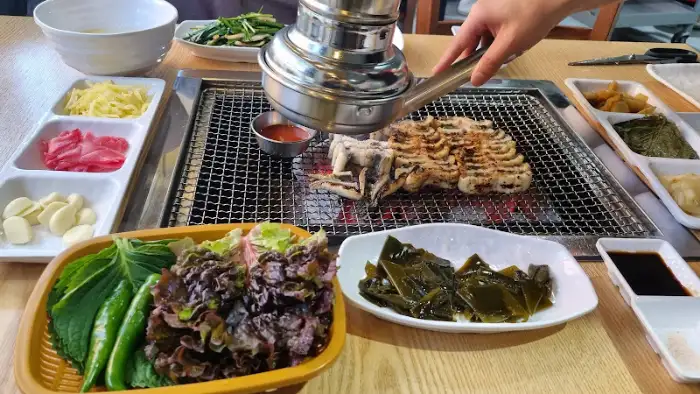 불판 위에서 익어가는 언양 불고기