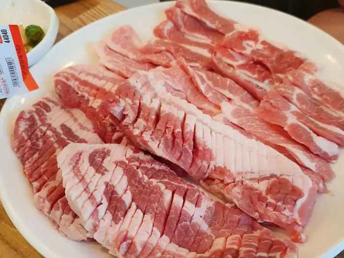 신선하고 마블링 좋은 생고기