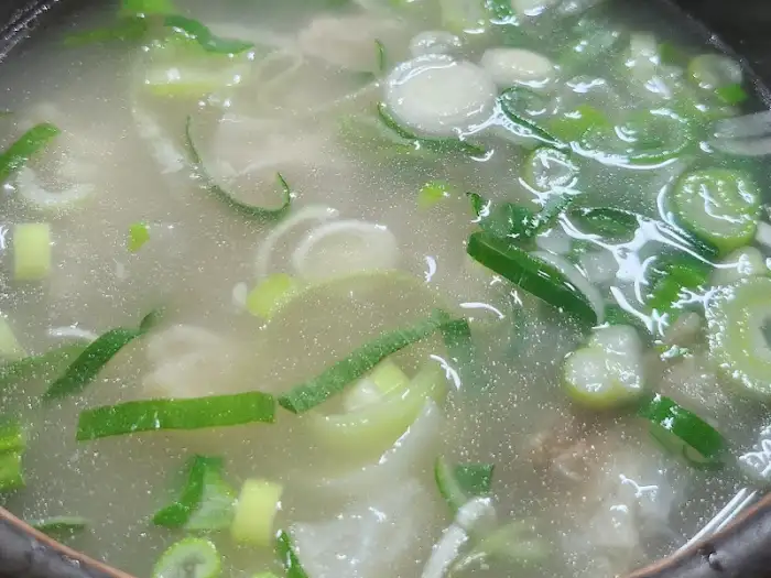 도가니탕 내부의 도가니