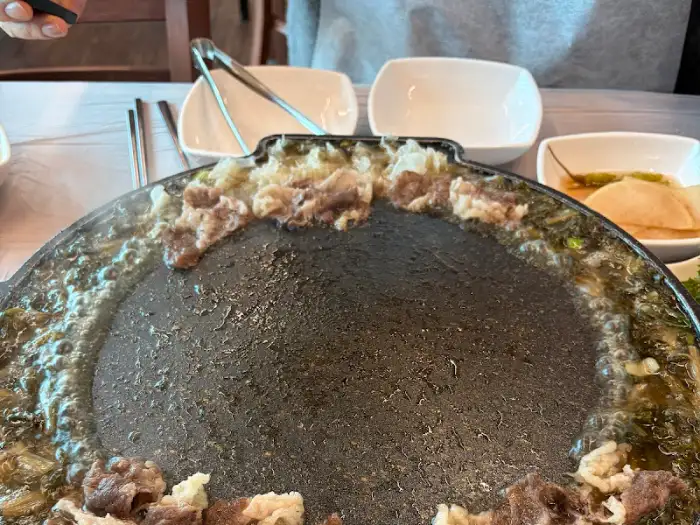 따봉시래기 전골의 차돌박이와 시래기