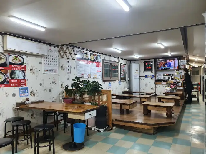 식당 내부 전경