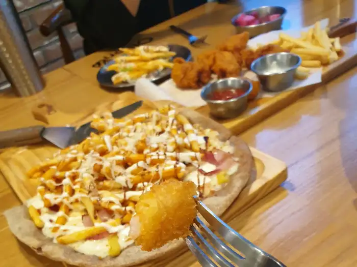 프렌치프라이 피자