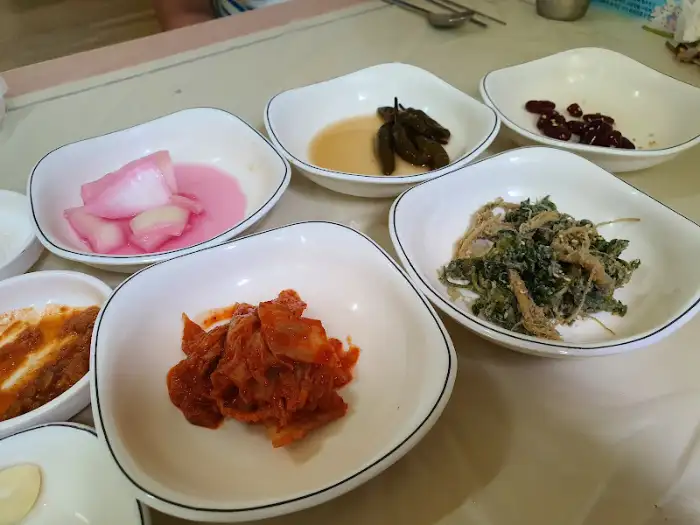 각종 나물 반찬