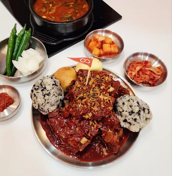 시골통돼지볶음 메인 메뉴