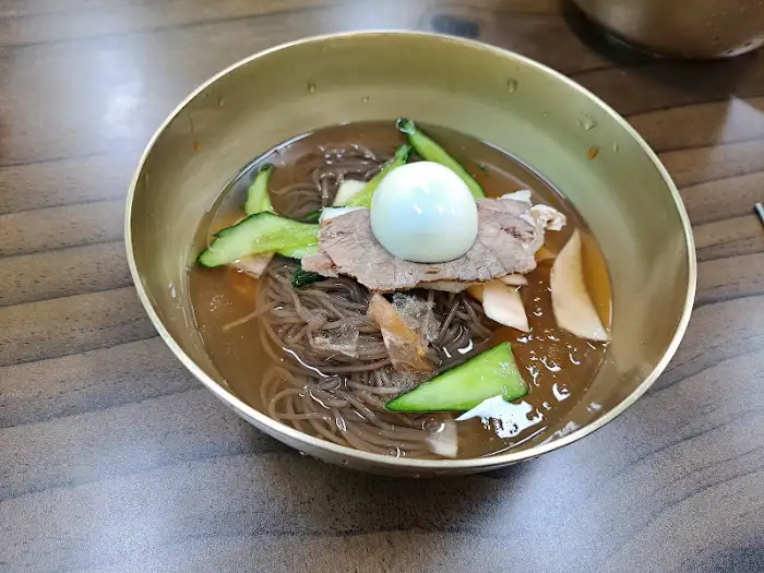 시원한 물냉면 모습