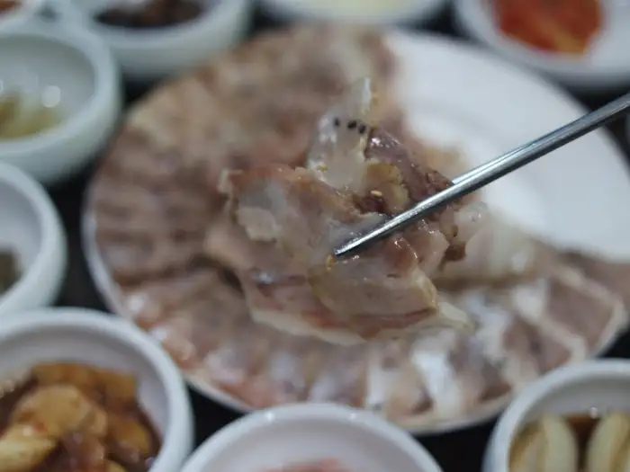 수육 한 점