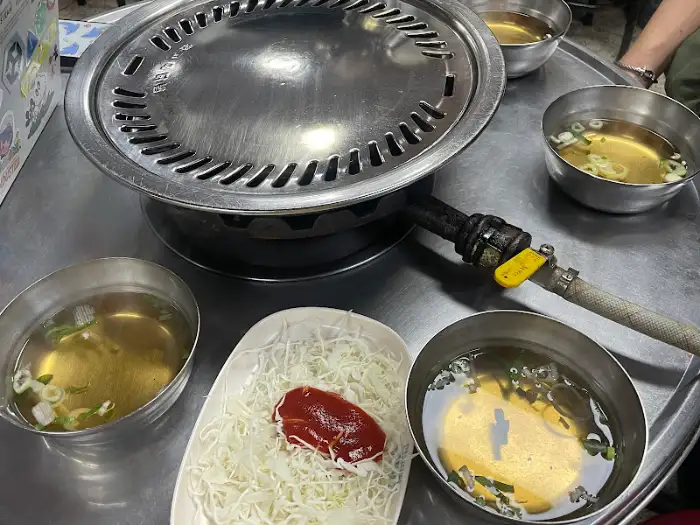 기본 찬으로 나온 국물