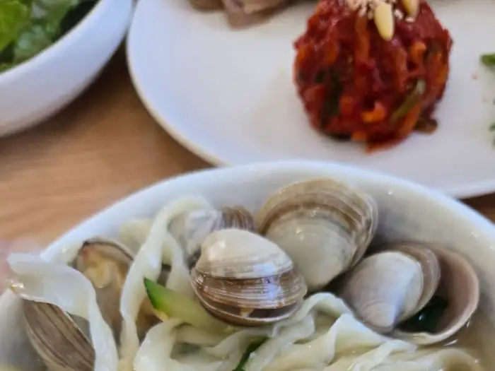 칼국수에 들어있는 조개