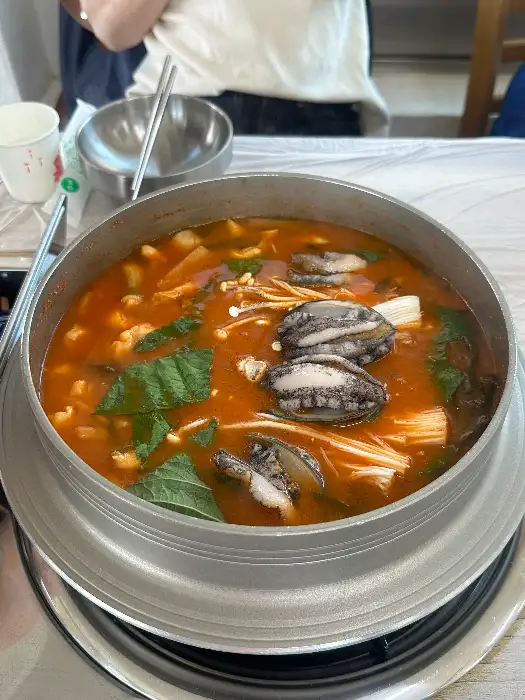 전복이 들어간 파장어탕