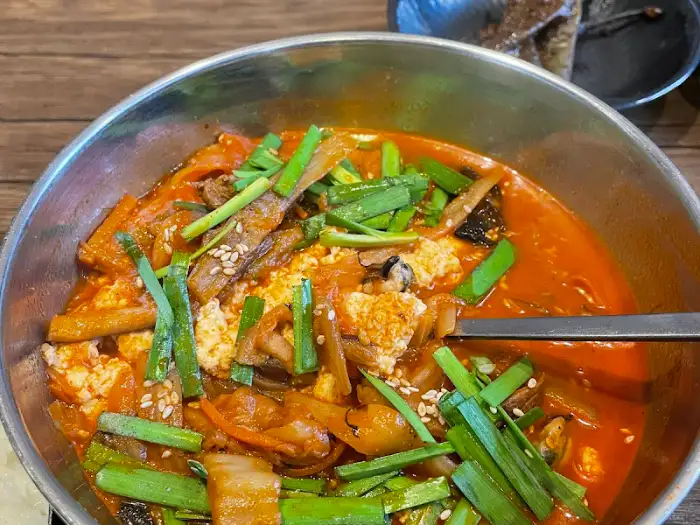 얼큰한 순두부찌개