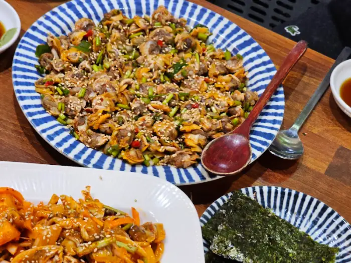 꼬막 비빔밥과 기타 반찬