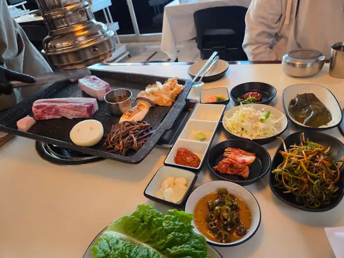 도새기상회 흑돼지 구이와 밑반찬
