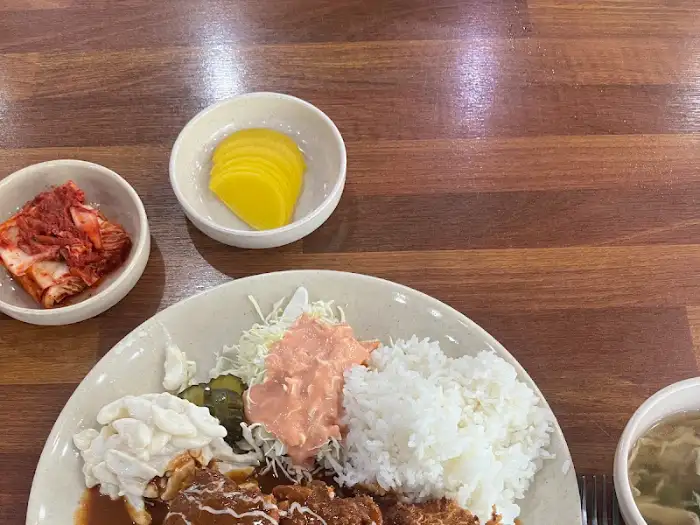 신신분식 기본 반찬