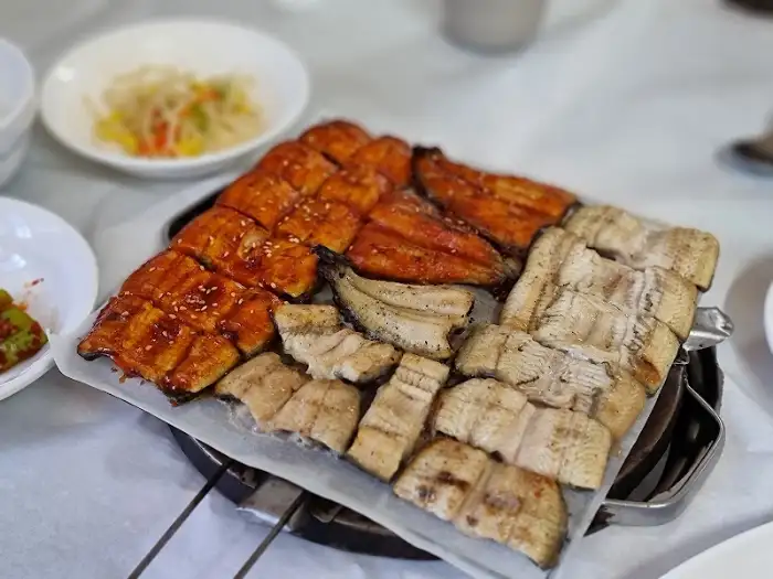 장어구이 근접