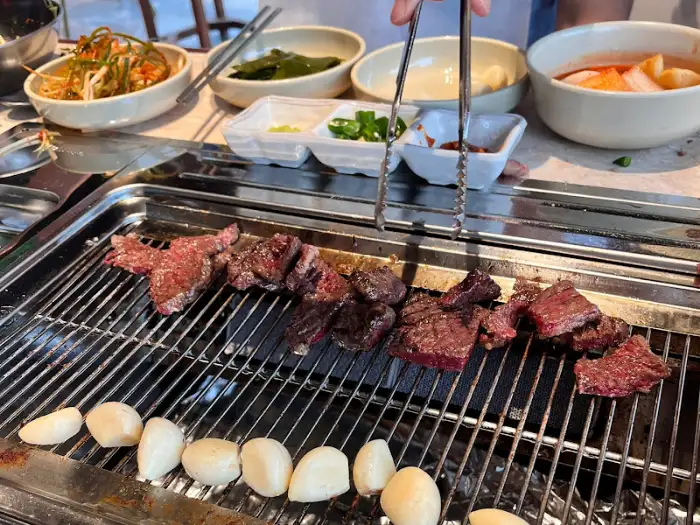 다양한 한우 부위 구이