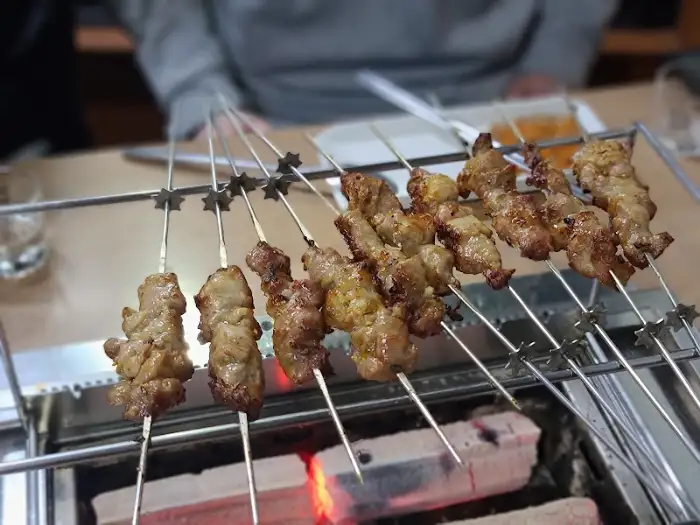 잘 익은 양꼬치 클로즈업
