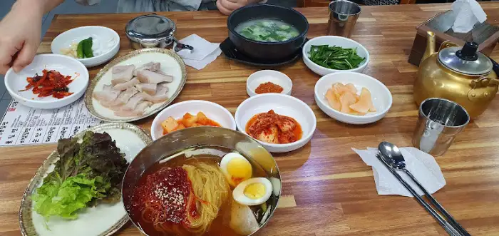 청기와 식당 상차림