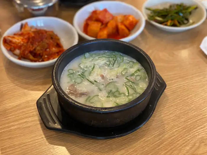 설렁탕과 반찬