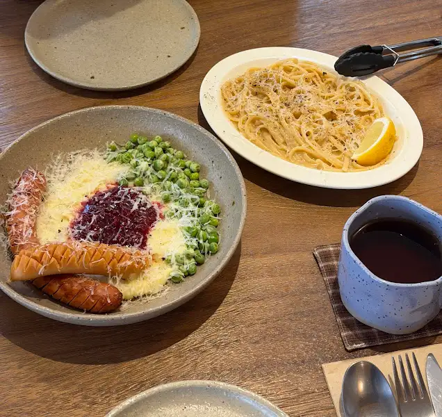 도마 홍대본점 테이블 세팅