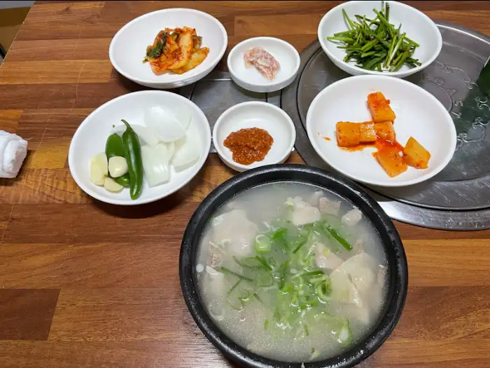 부산 중앙돼지집 돼지국밥