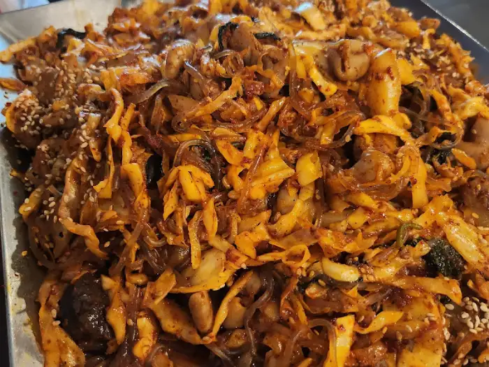 푸짐한 야채곱창