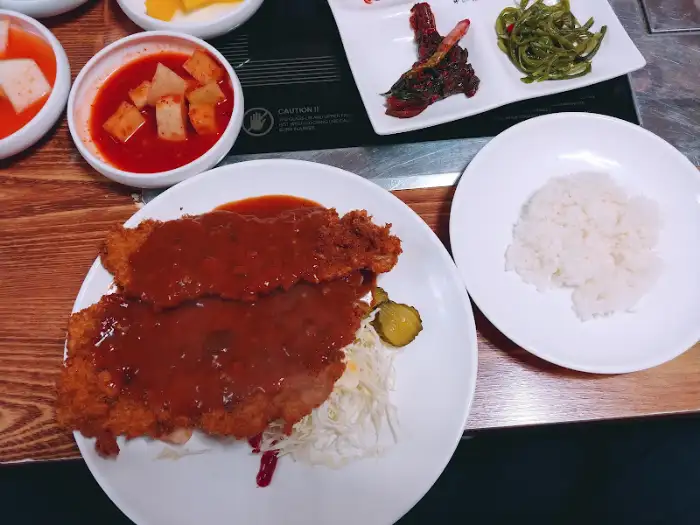 돈까스 클로즈업