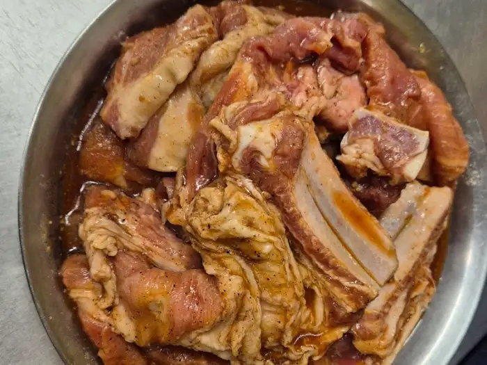 돼지갈비 한 접시