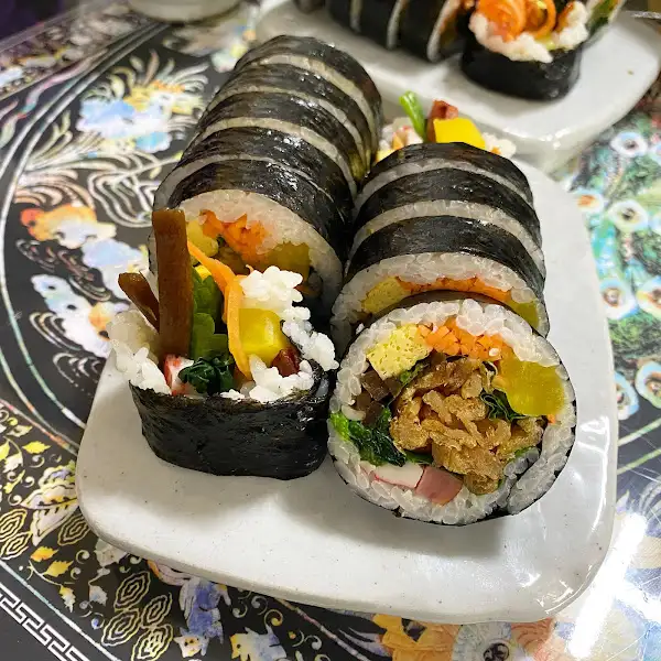 김밥 단면