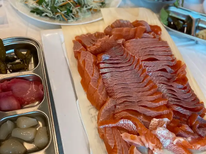 가평 민물회 맛집 신선한 송어회