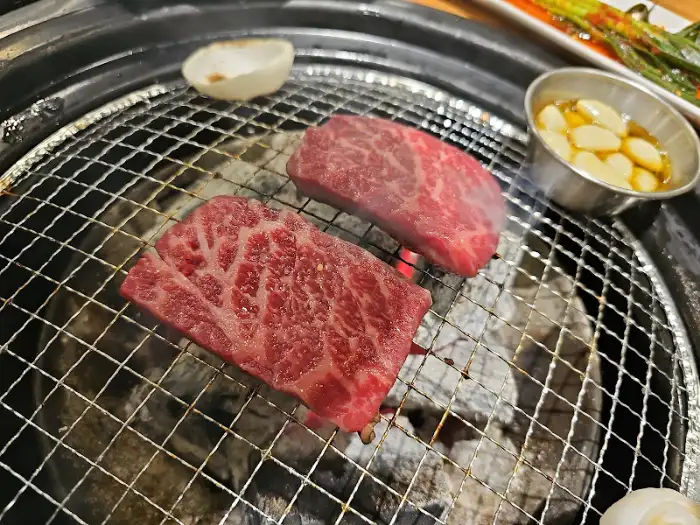 숯불 위 소고기