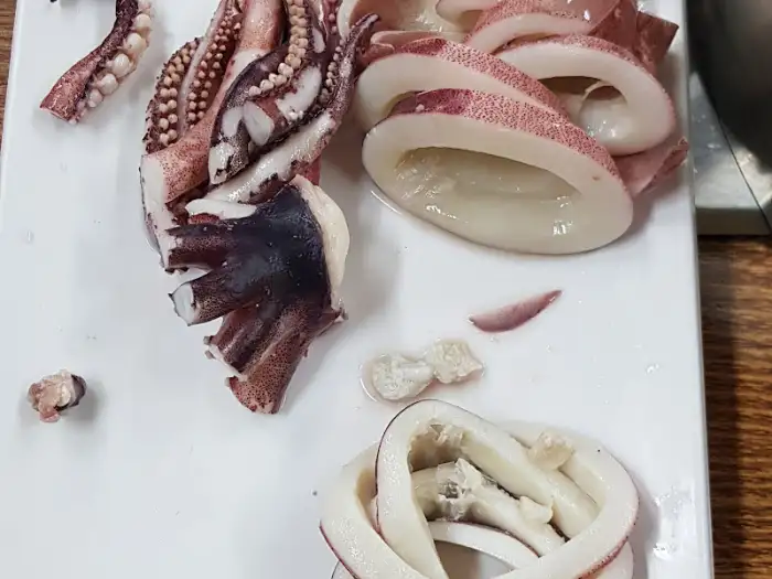 아삭한 콩나물 무침과 오징어 숙회