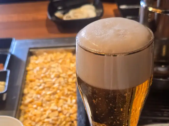 시원한 맥주와 곁들임 메뉴