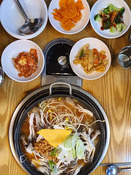 [상호명] 샤브샤브와 기본 반찬